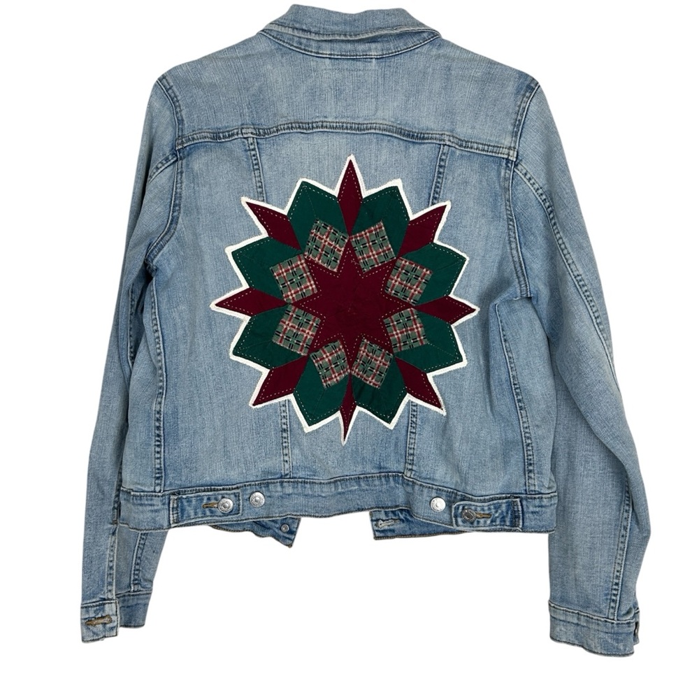 Upcycled Vtg Levi's Women's Blue Denim Jacket with Quilted Star Accents XL